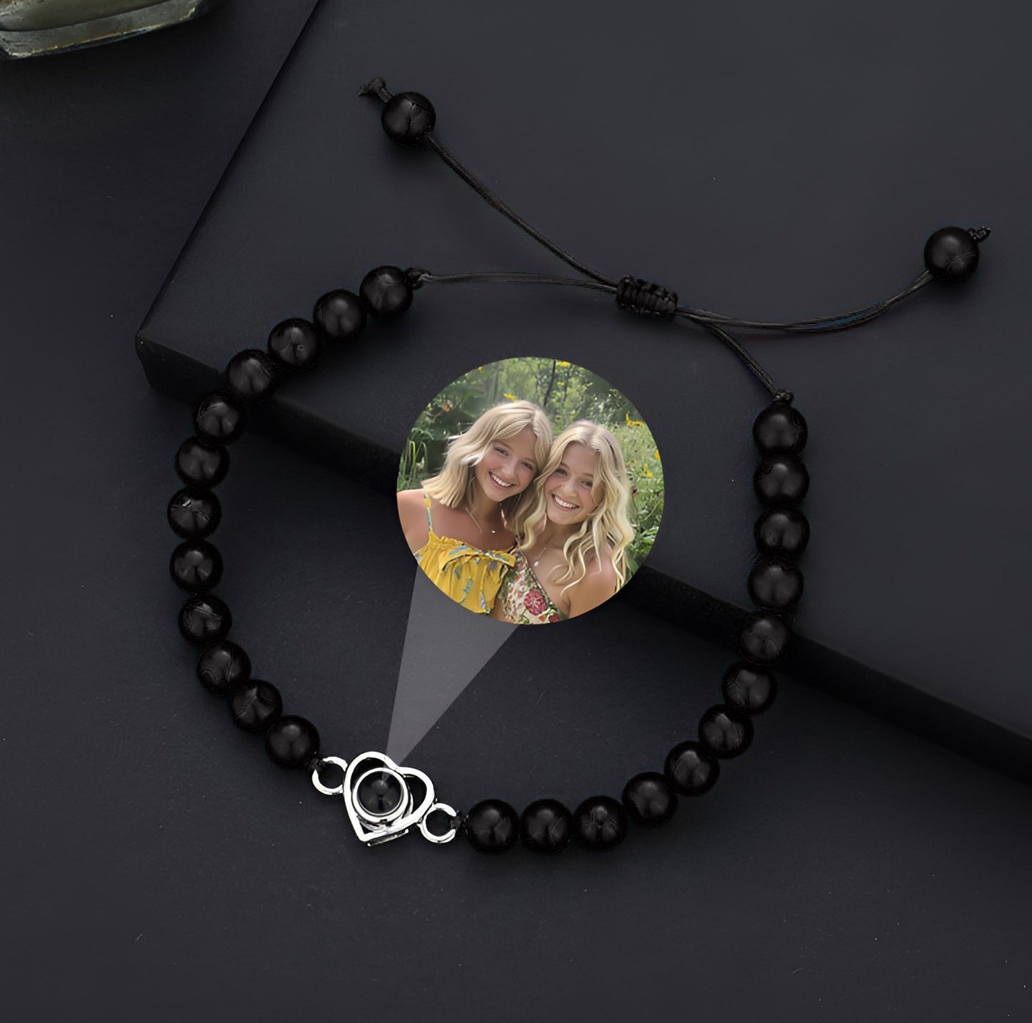 Love Beads BRC สร้อยข้อมือรูปภาพเฉพาะตัว