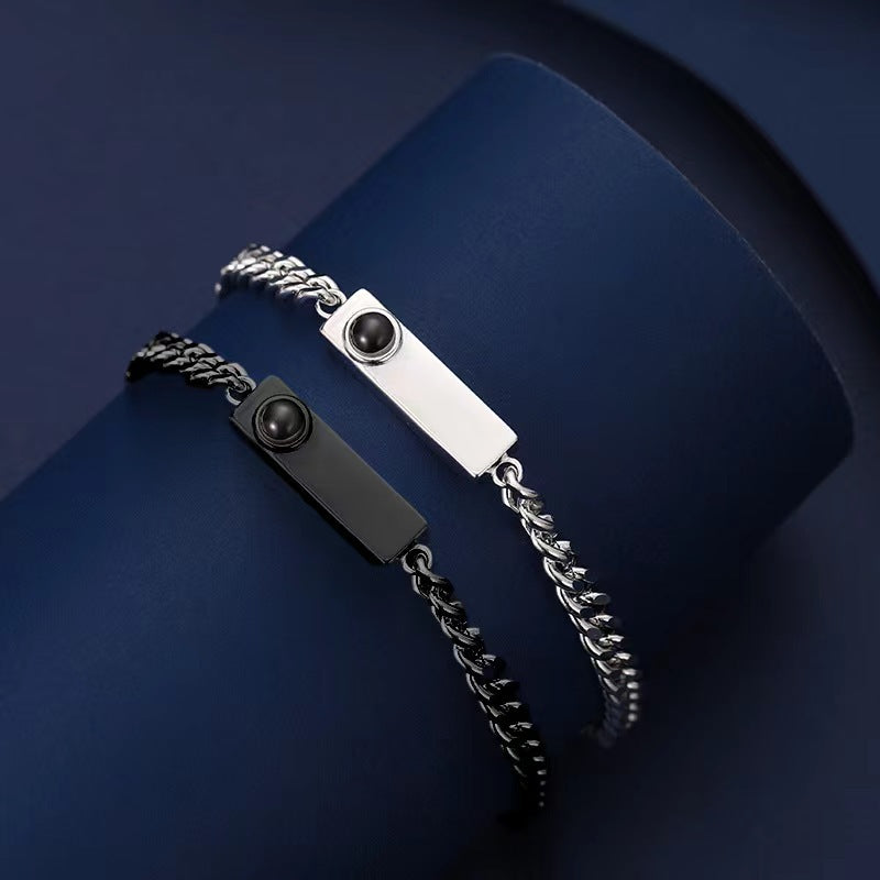 Saga BRC สร้อยข้อมือรูปภาพเฉพาะตัว